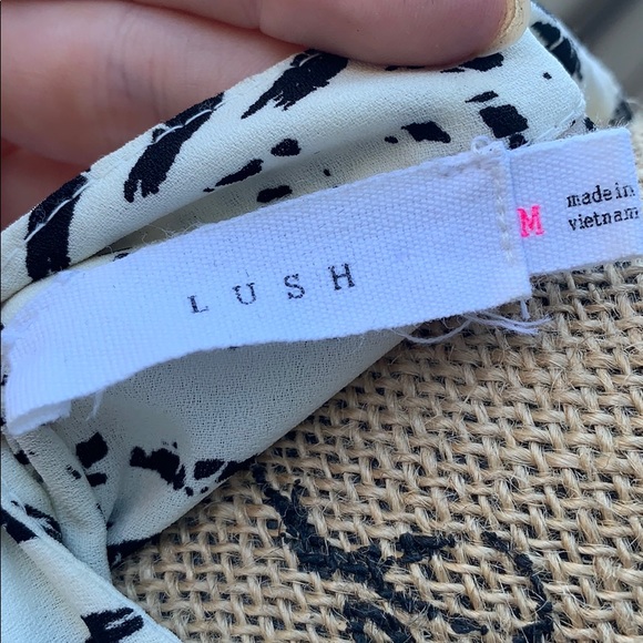 Patterned lush top - Picture 6 of 6